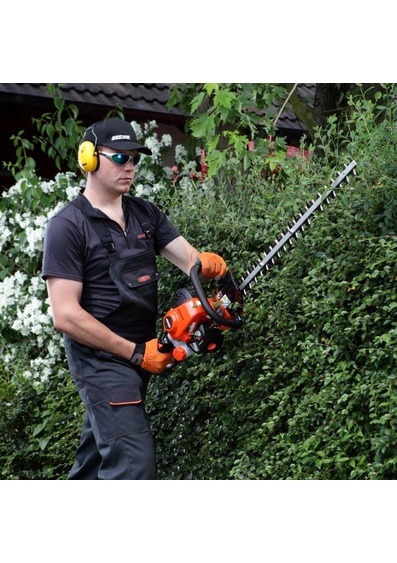 Hedge trimmers